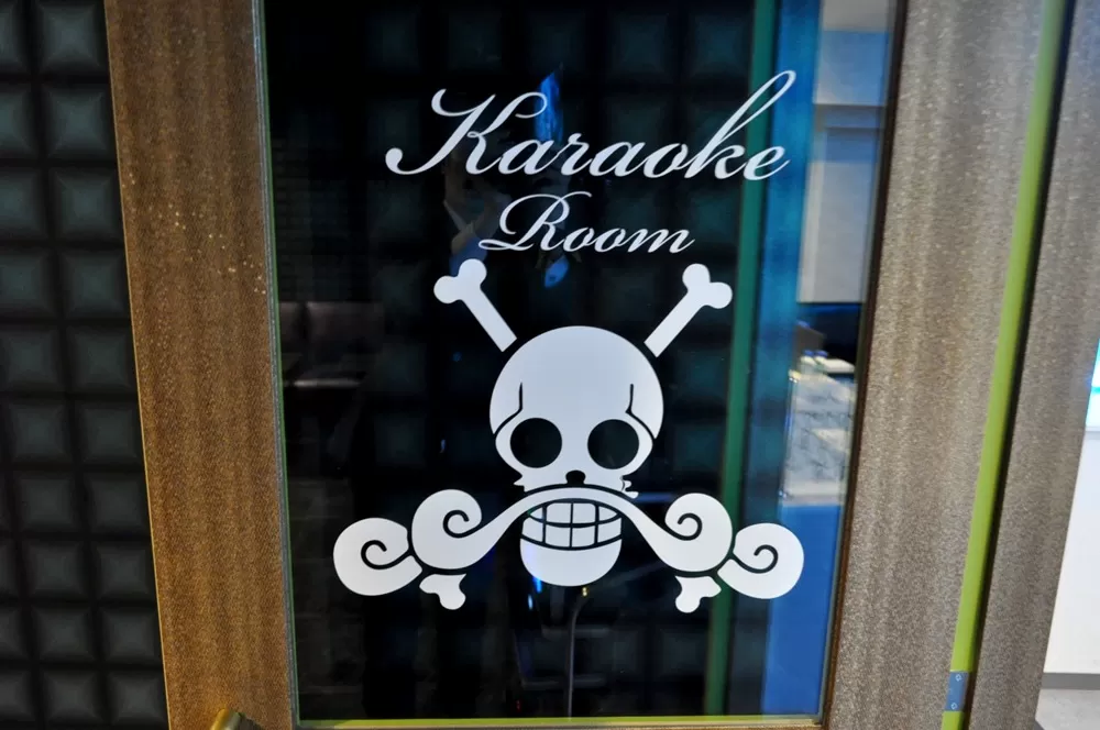 NEW CLUB ROGERの店内写真