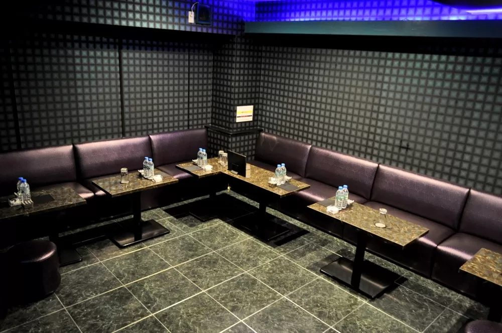 NEW CLUB ROGERの店内写真