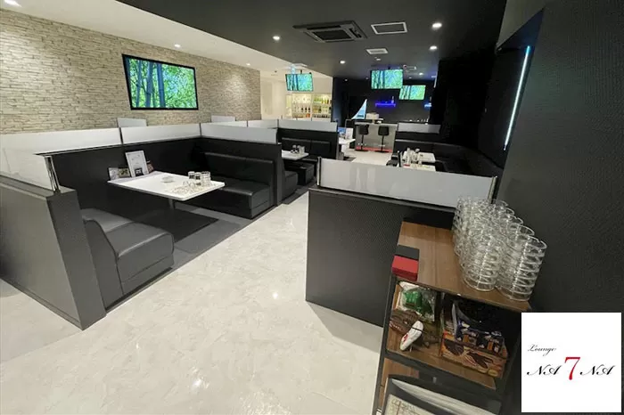 Lounge NA7NAの店内写真