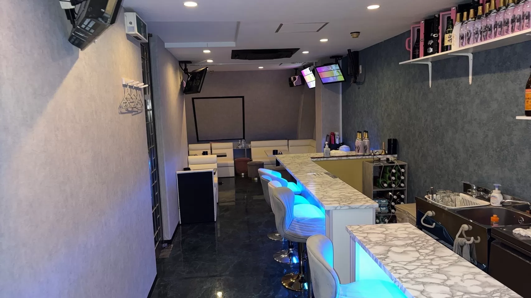 韓国制服Bar れいりーの店内写真