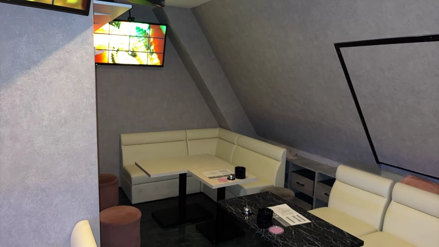 韓国制服Bar れいりーの店内写真