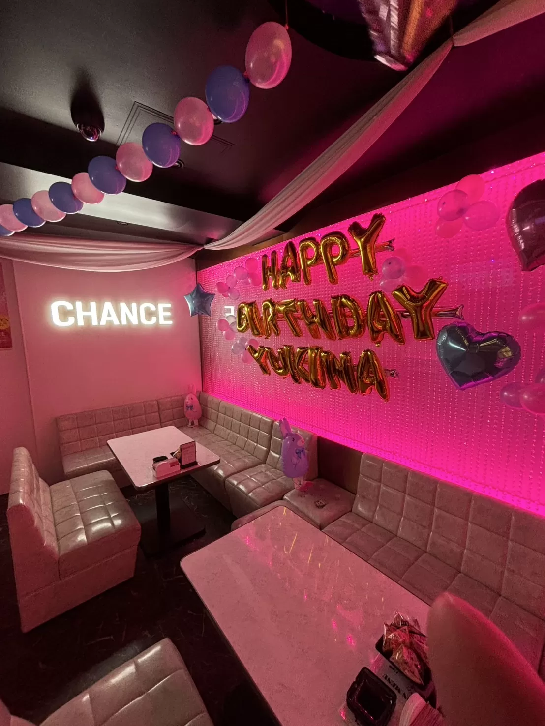 Luxury Bar CHANCE（チャンス）の店内写真