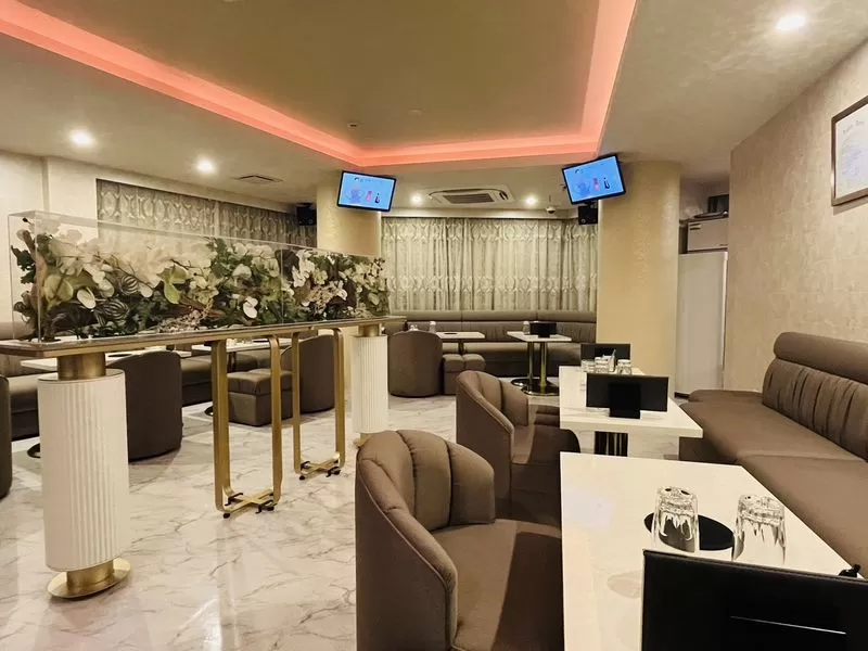 Lounge THE MOONの店内写真