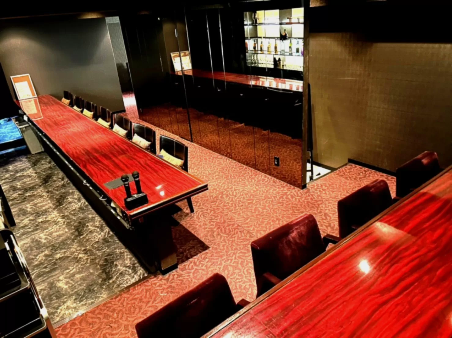 Girls Bar Luluの店内写真