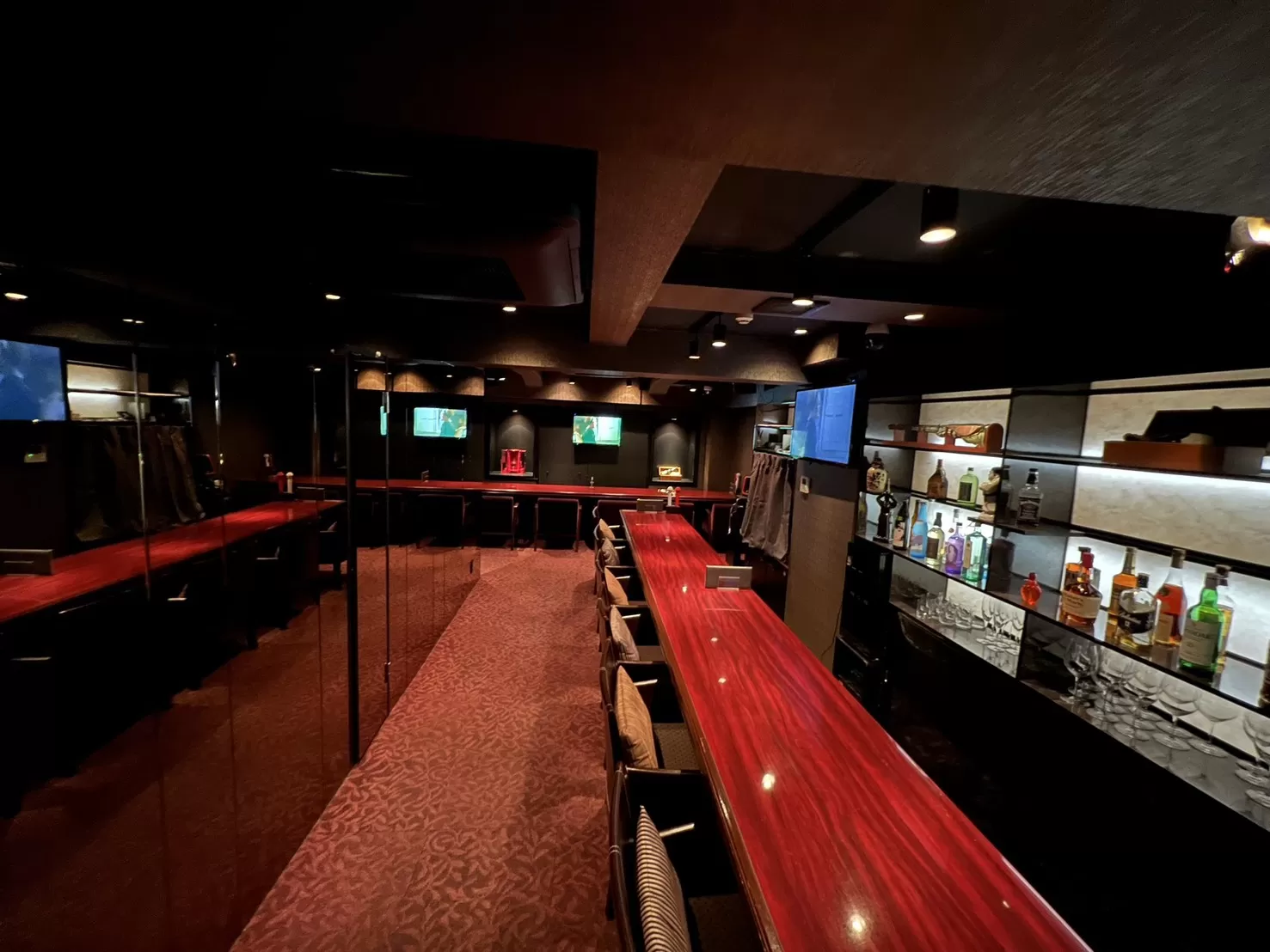 Girls Bar Luluの店内写真