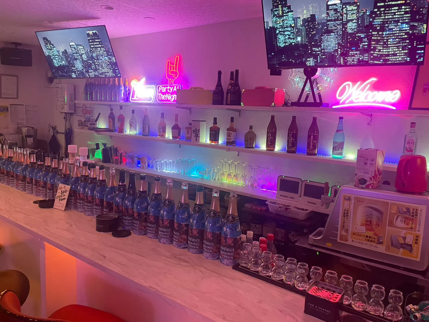 大宮　Cafe Bar PLATINUMの店内写真