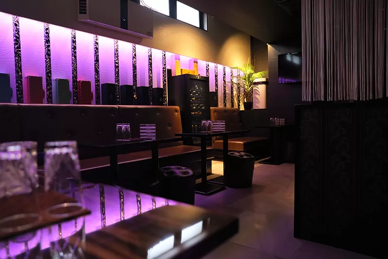 Girls Lounge Raviの店内写真