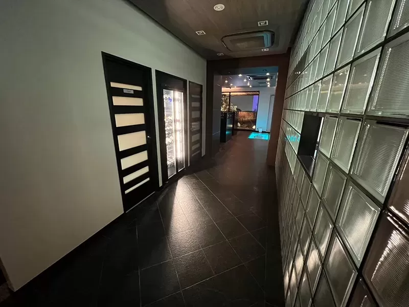 NEW SNACK 6ROKUの店内写真