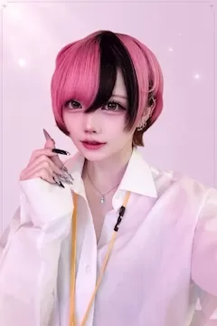 Pinky Loutreのフォトギャラリー