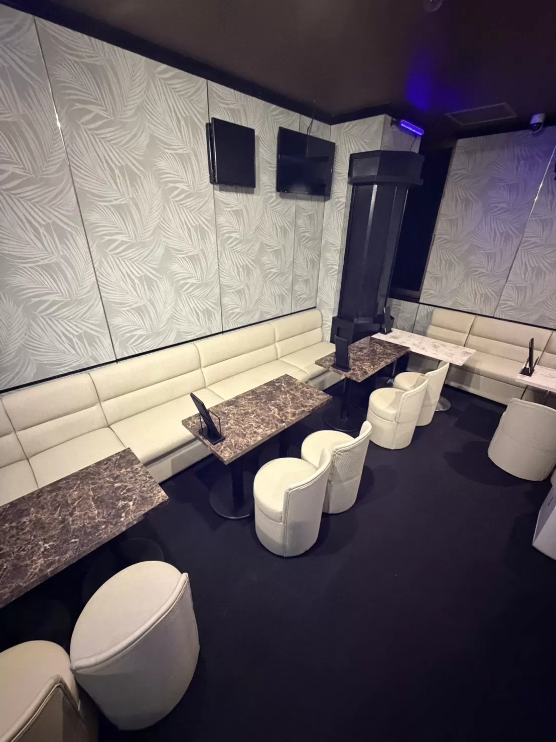 Girls Lounge LUX(ガールズラウンジ ラグ)の店内写真