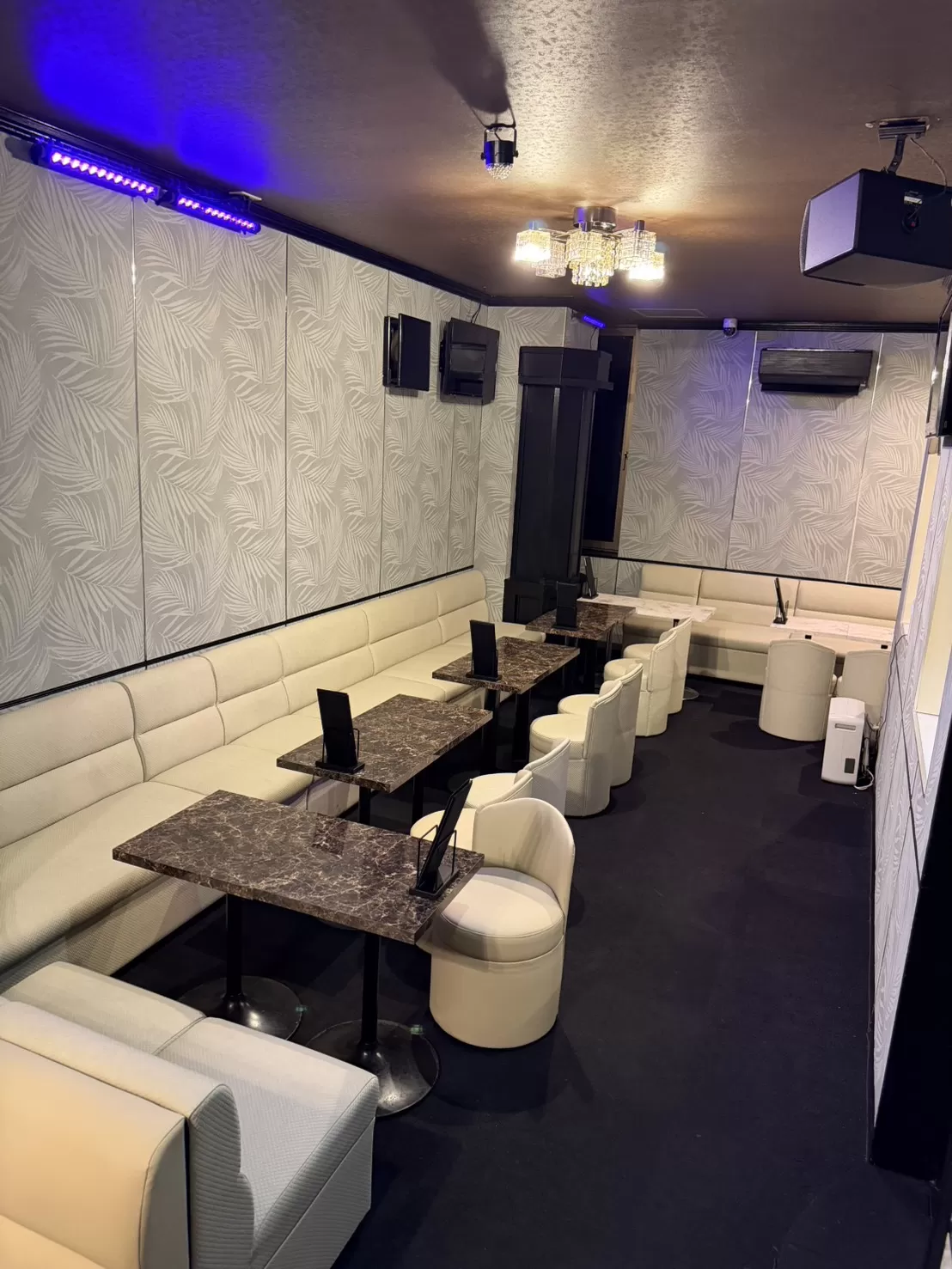 Girls Lounge LUX(ガールズラウンジ ラグ)の店内写真