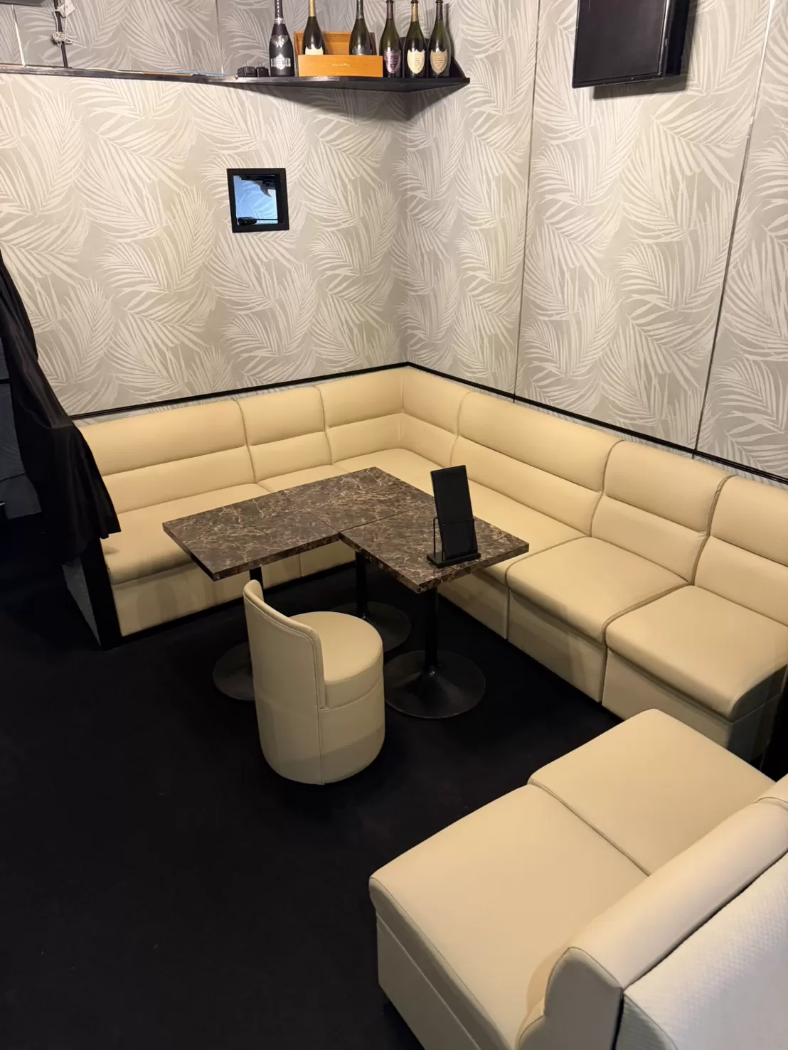 Girls Lounge LUX(ガールズラウンジ ラグ)の店内写真