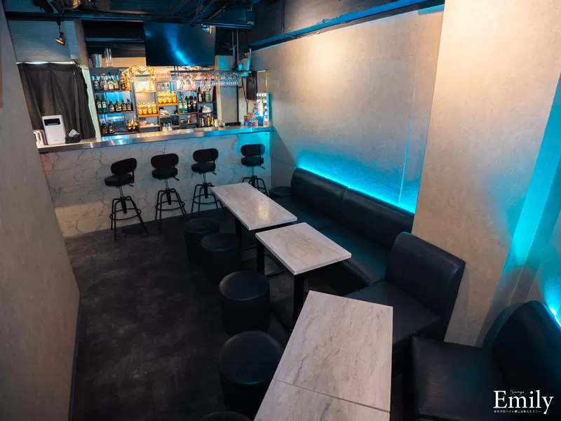 スナックBAR 粋酔-スイスイ-の店内写真