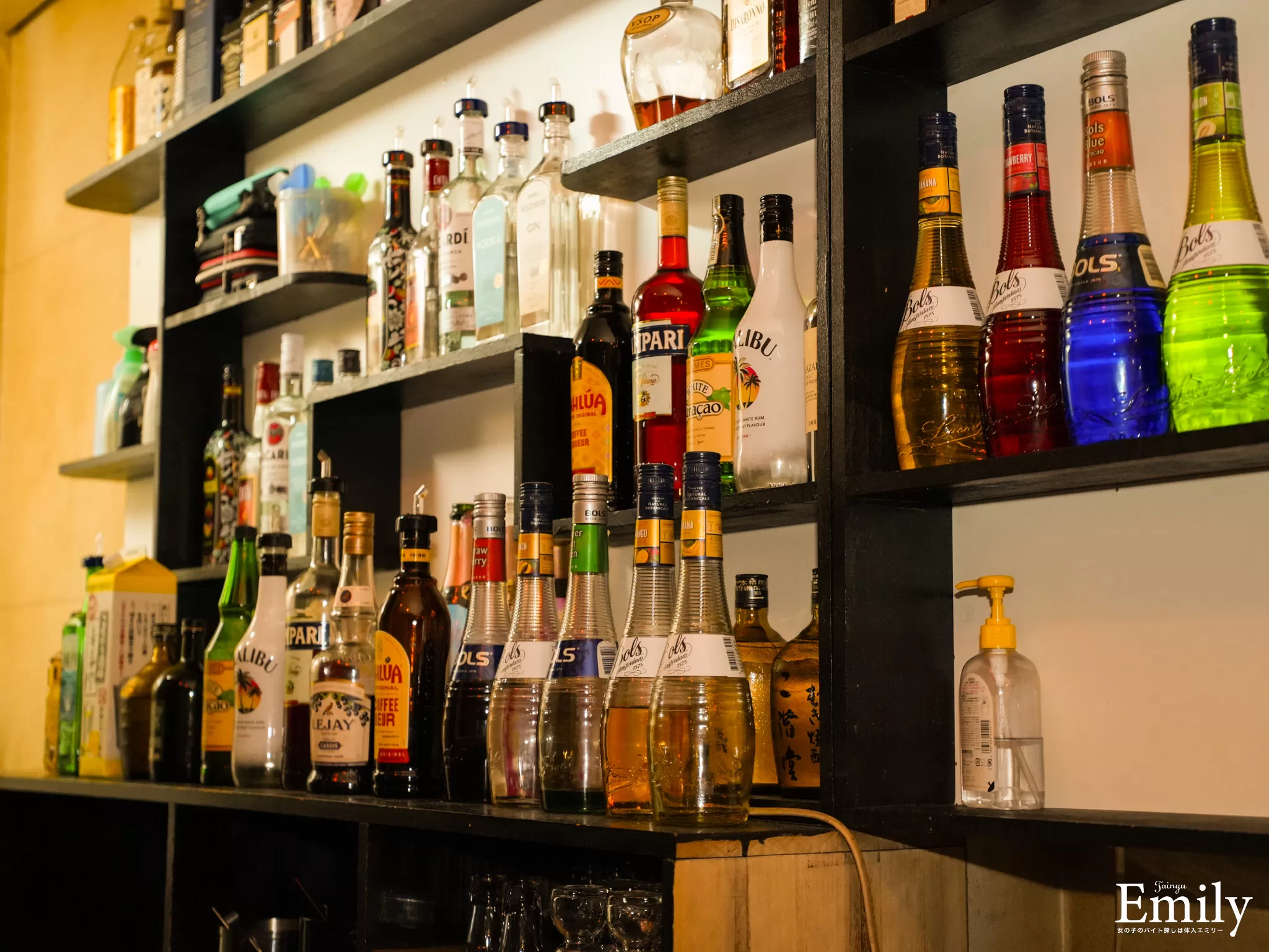 Girl's Bar Chicchiの店内写真