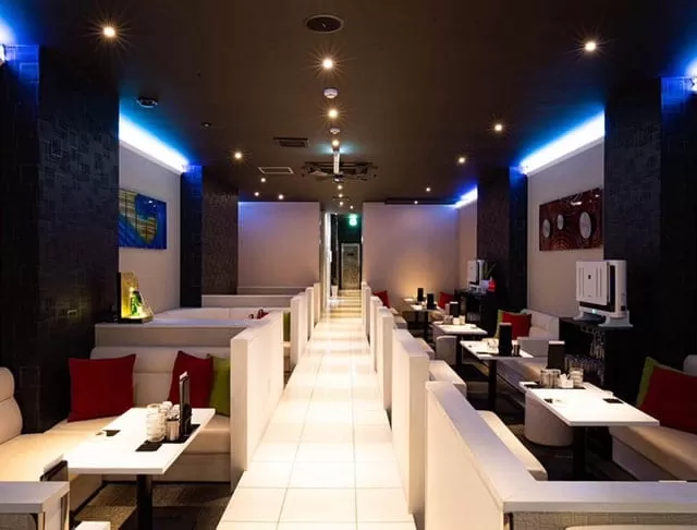 New Club ReBorNの店内写真