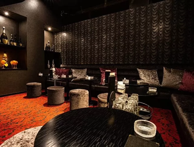 New Club ReBorNの店内写真