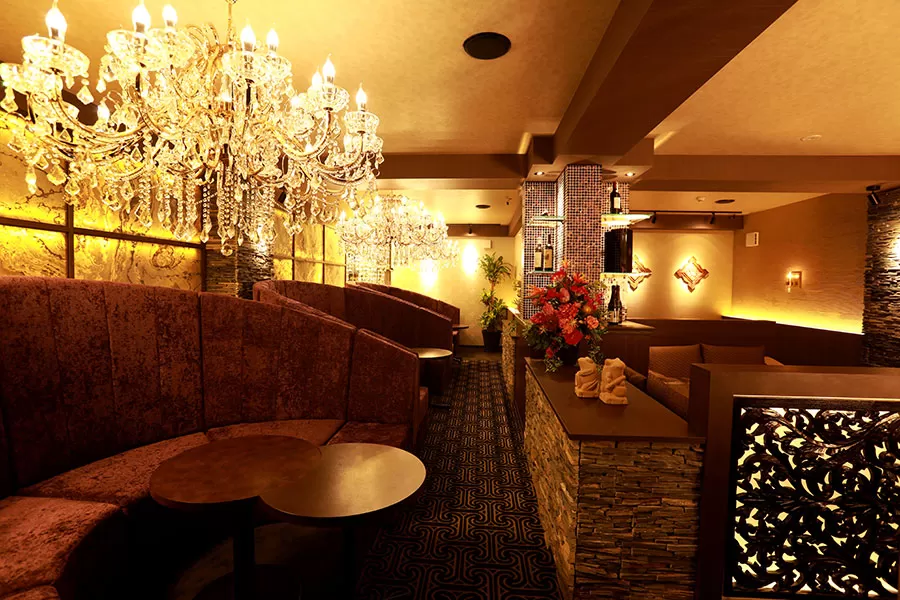 ASIAN CLUB CHU-LA 美ら 富山の店内写真