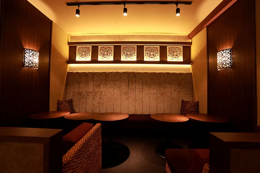 ASIAN CLUB CHU-LA 美ら 富山の店内写真