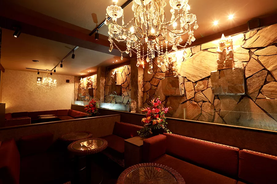 ASIAN CLUB CHU-LA 美ら 富山の店内写真