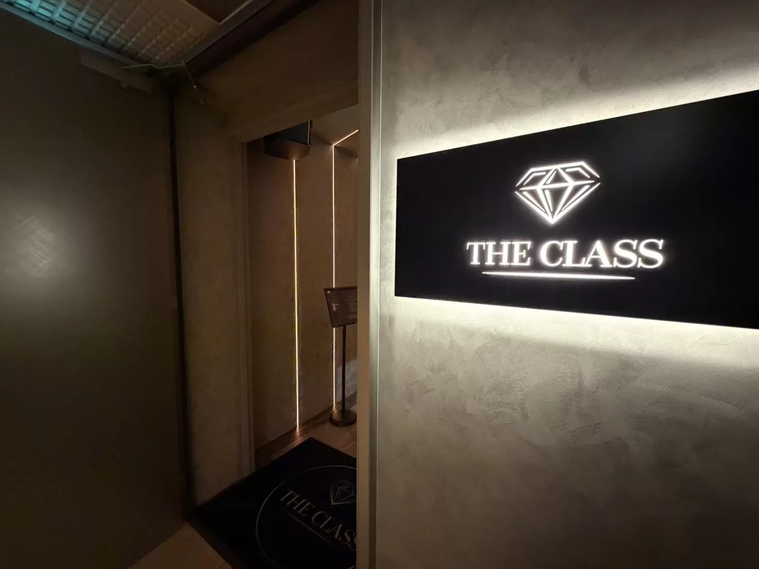 THE CLASSの店内写真