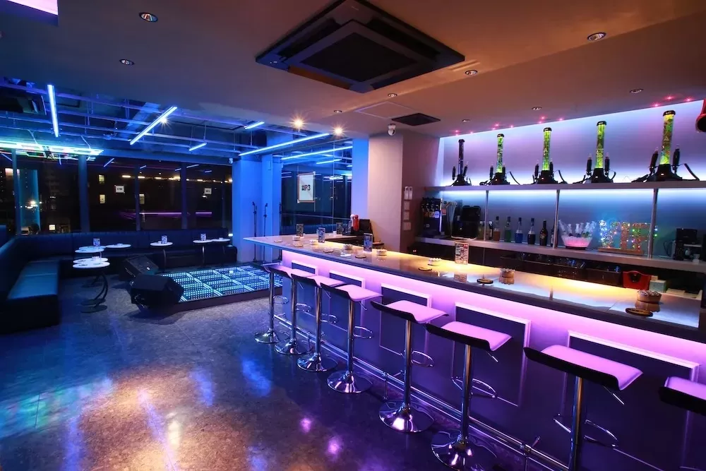 Bar P3(ピースリー)の店内写真