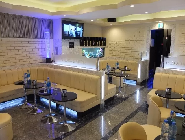 Club AQUA MARINEの店内写真