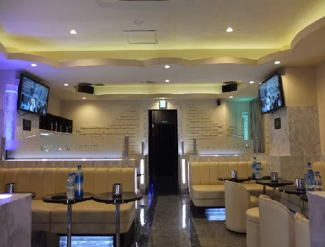 Club AQUA MARINEの店内写真