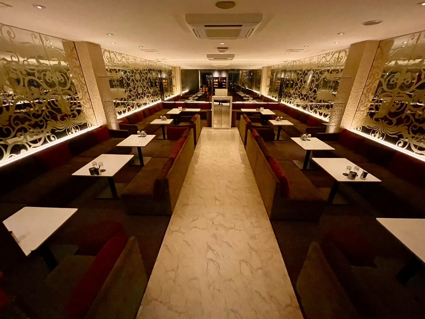 CLUB BIZELE（ビゼル）の店内写真