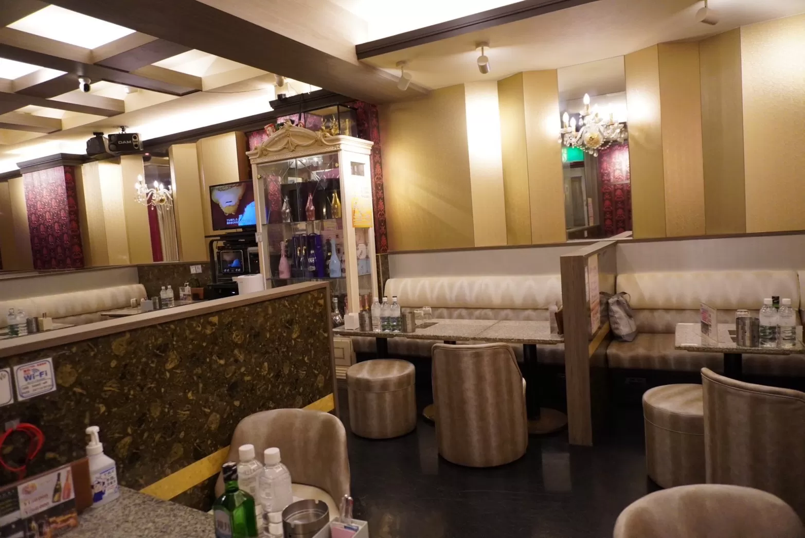 Adam Zの店内写真