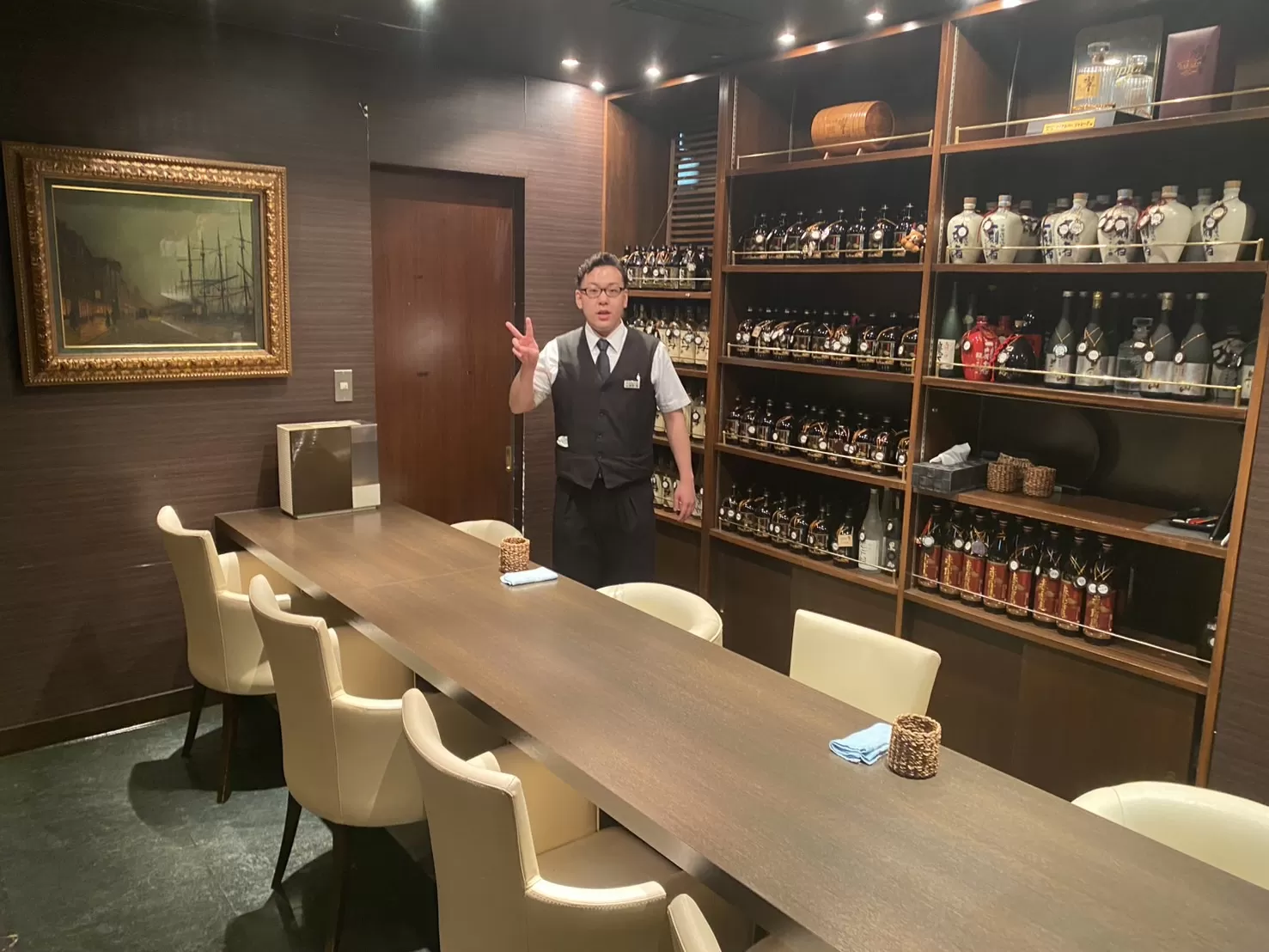 ソシアルBAR シャレードの店内写真