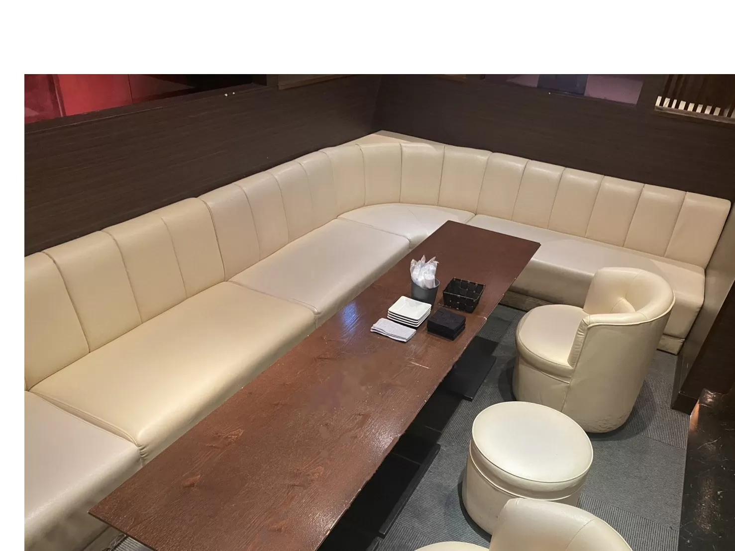 ソシアルBAR シャレードの店内写真