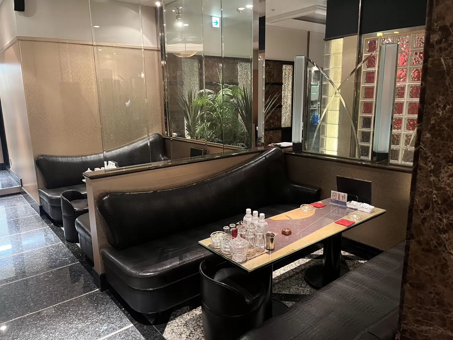 CLUB REXの店内写真
