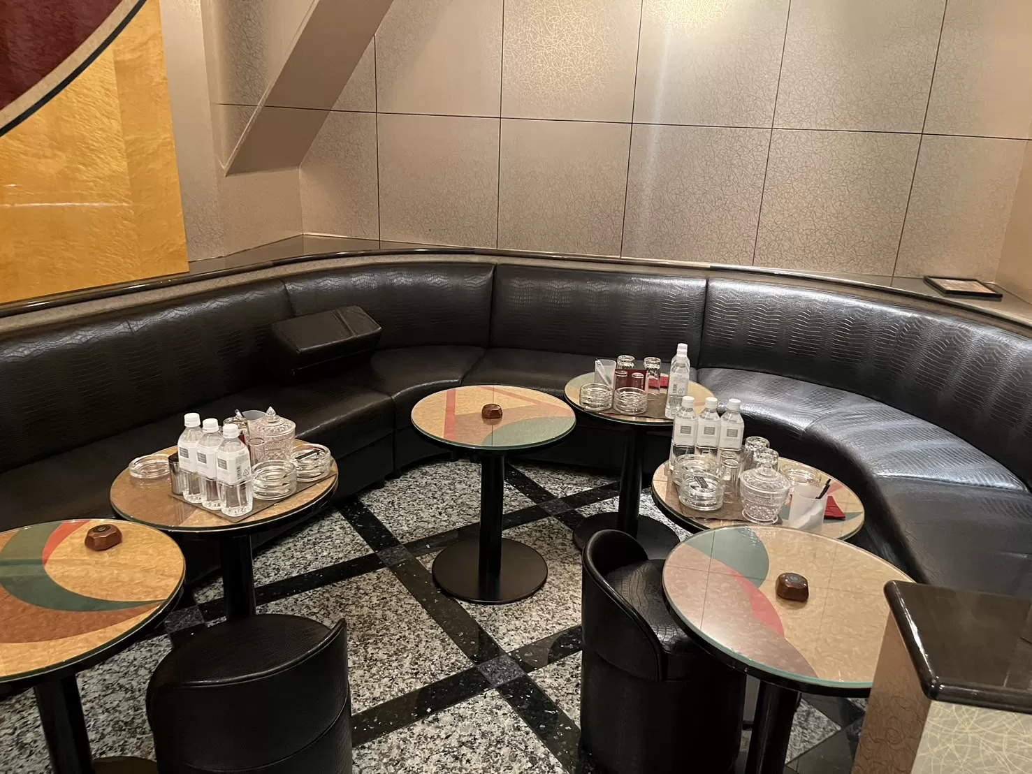 CLUB REXの店内写真