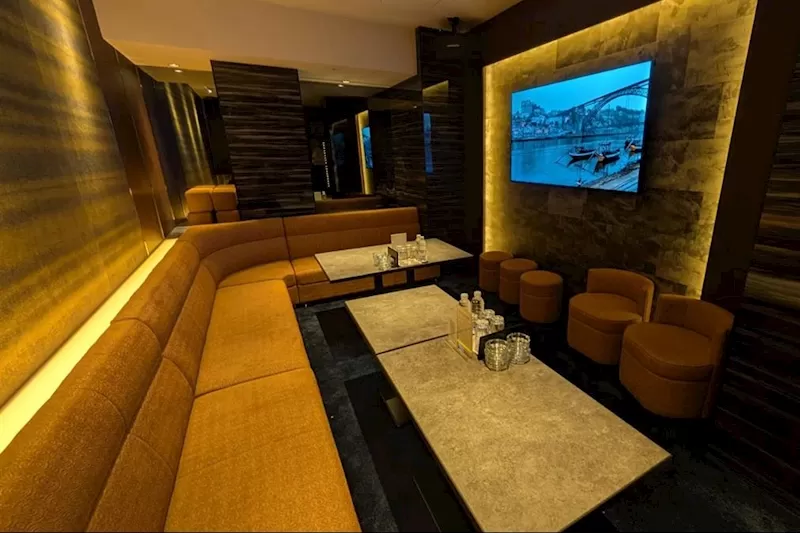 CLUB REVEの店内写真