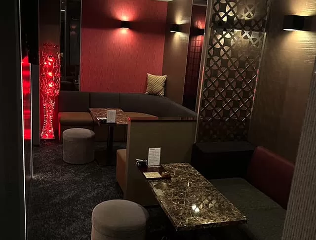 ラウンジ金澤縁むすびの店内写真