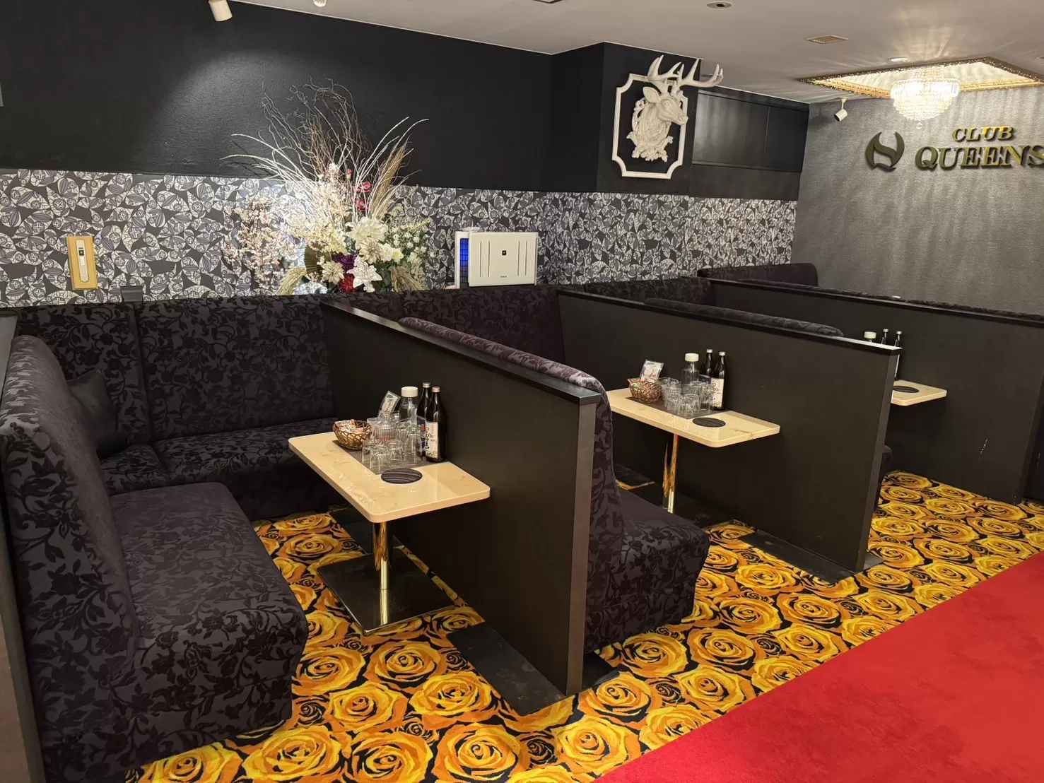 Queensの店内写真