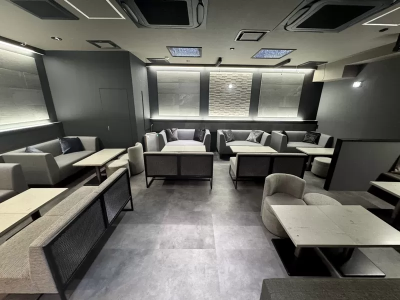 Lounge CECOTの店内写真