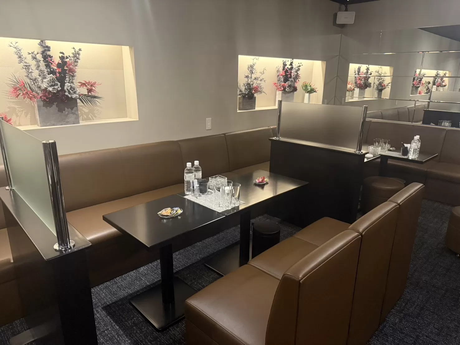 Lounge Irisの店内写真