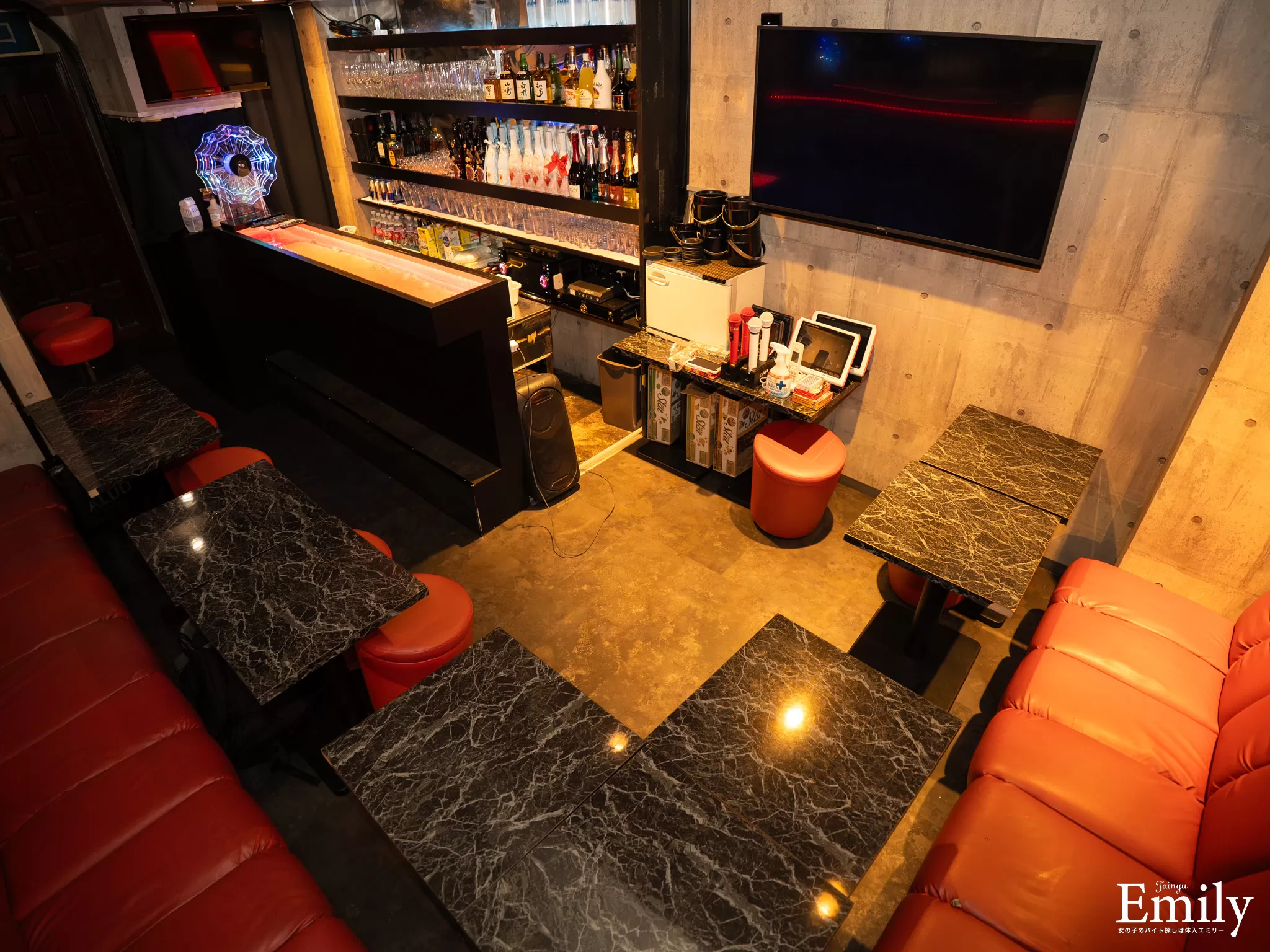 バーKIRAMEKIの店内写真