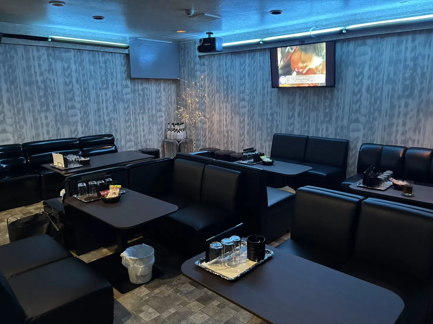 Athena 翁橋店の店内写真