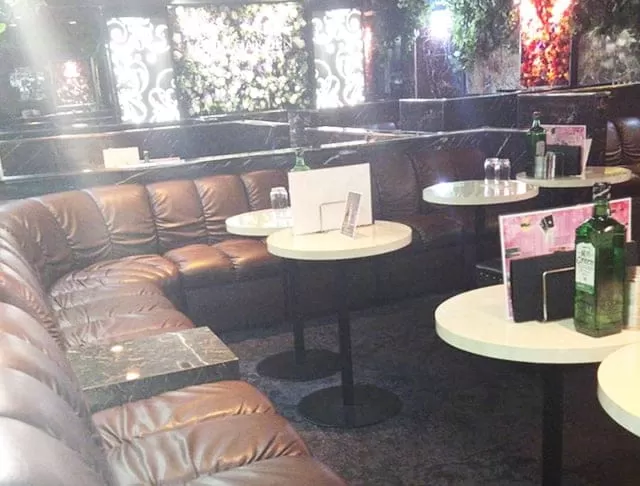 CLUB FOUR GARDENの店内写真