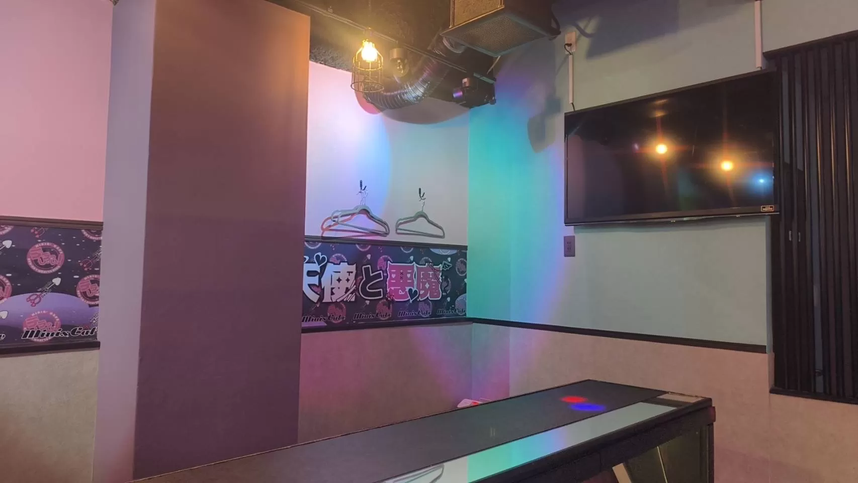 天使と悪魔の店内写真