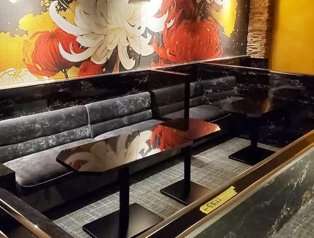 CLUB FOUR LEAFの店内写真