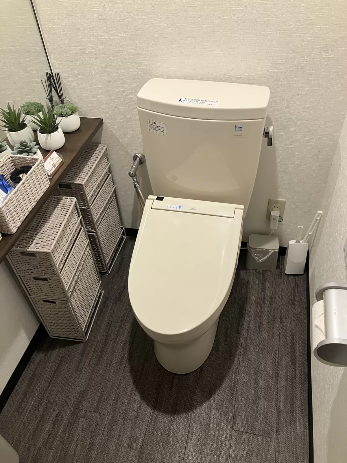 UENOCLUB MUSTACHEのフォトギャラリー