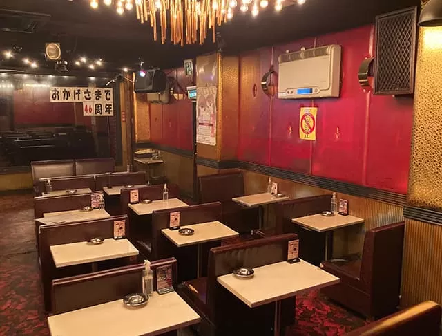 キャバレー花園金山店の店内写真