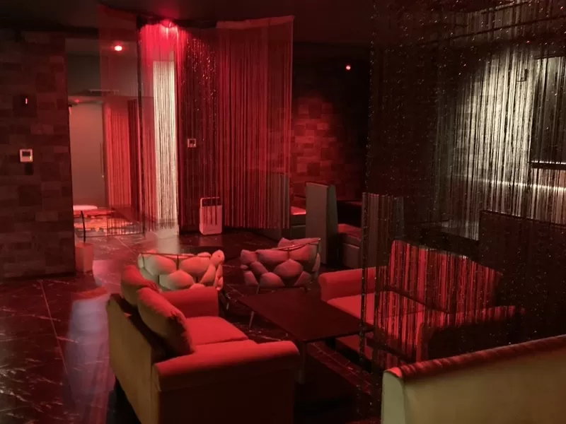 リアルフェイクの店内写真