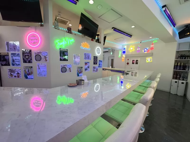 Jungle Neonの店内写真