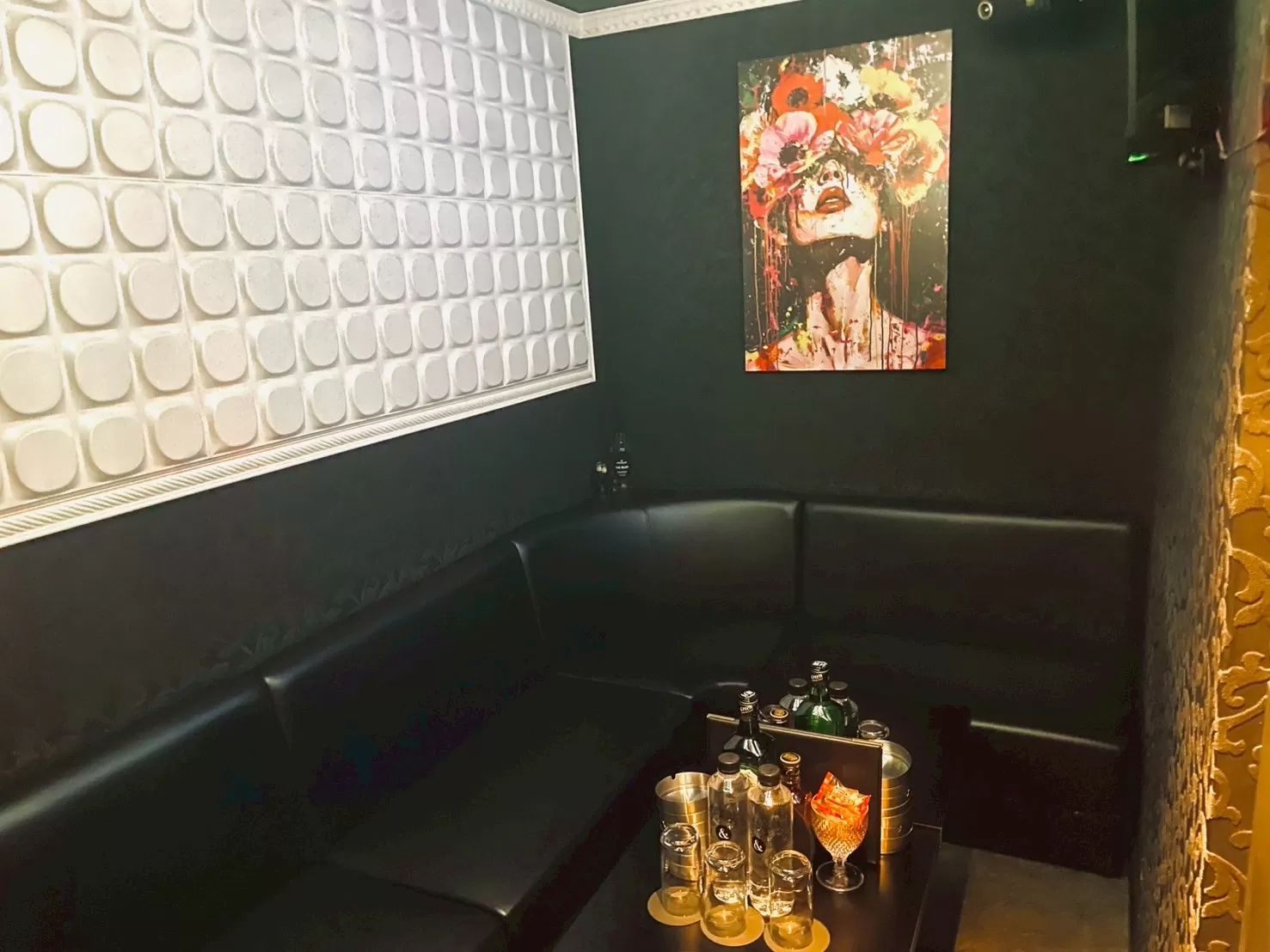 Club ELEの店内写真