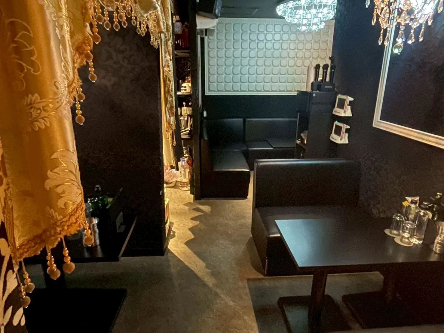 Club ELEの店内写真