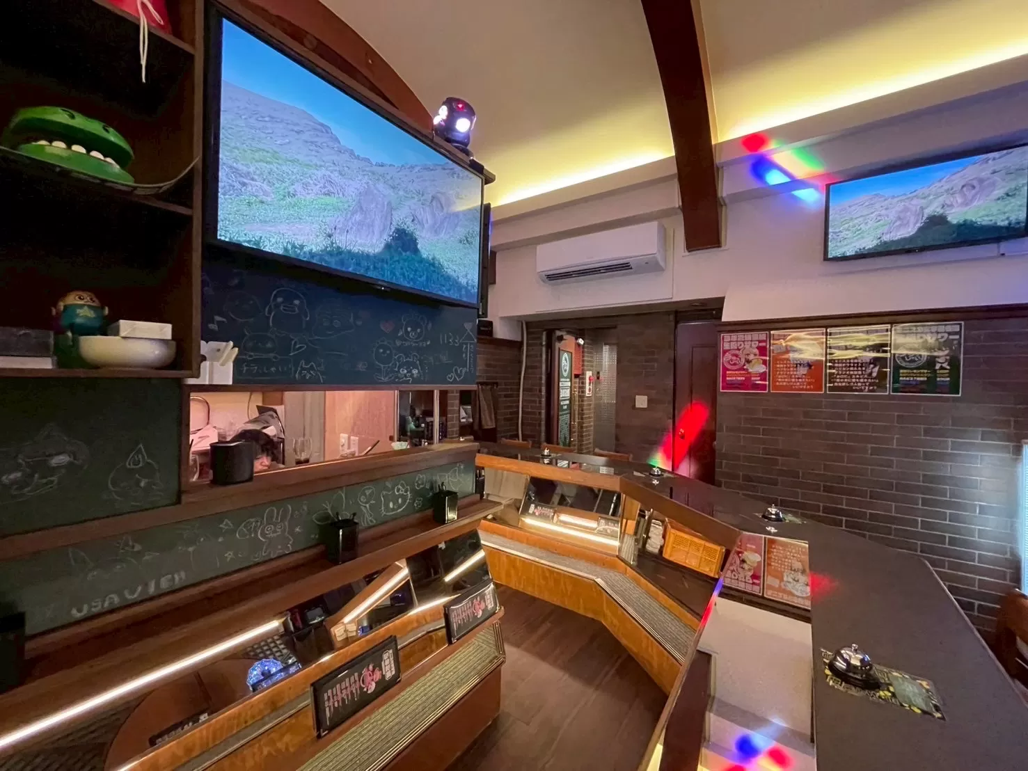 3年2組薬研堀学園の店内写真